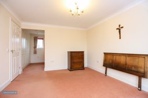 Bedroom- click for photo gallery